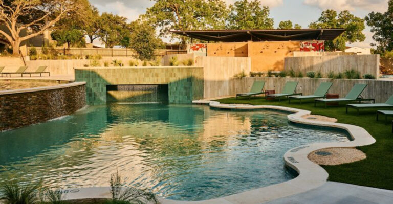 10 Texas Mineral Springs With Wellness Histories That Still Fascinate Today