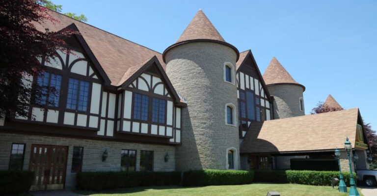 11 Remarkable Michigan Castles You Can See on One Unforgettable Road Trip