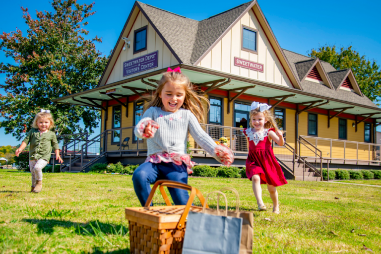 12 Tennessee Spots Where You Can Relive The Small-Town America You Grew Up Loving