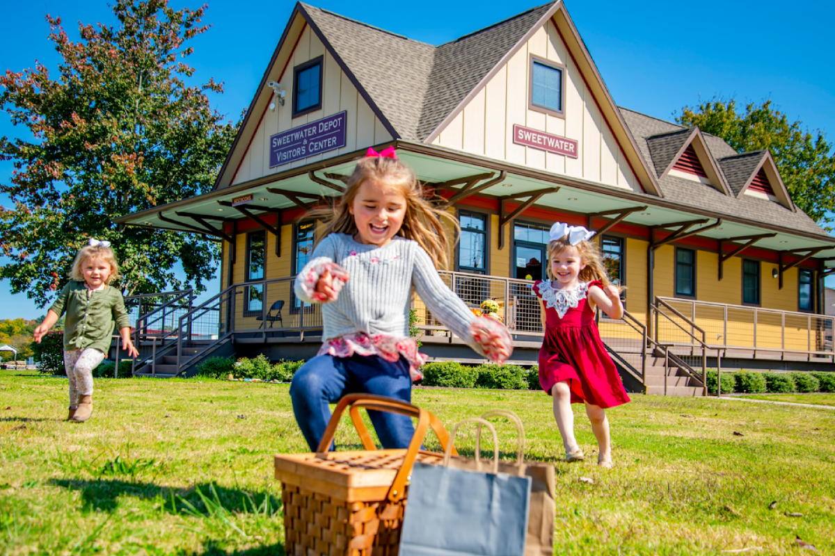 12 Tennessee Spots Where You Can Relive The Small-Town America You Grew Up Loving