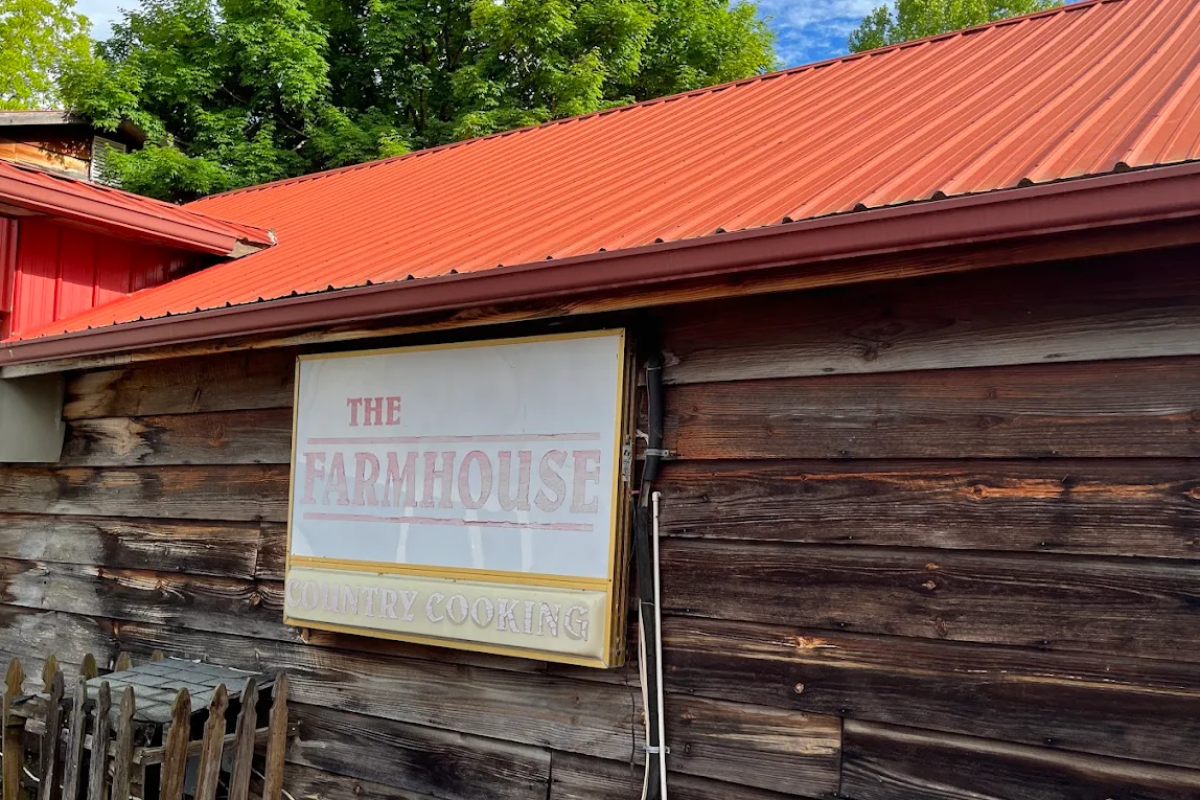 13 Tennessee Hole-In-The-Wall Spots That Prove Fancy Isn't Always Better