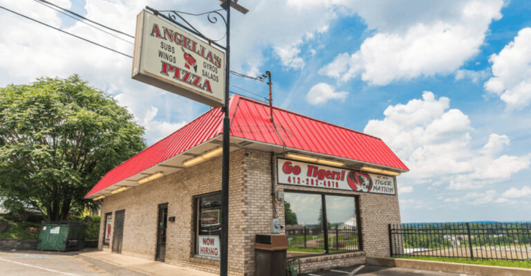13 Pizza Hotspots in the Suburbs of Pittsburgh, Pennsylvania