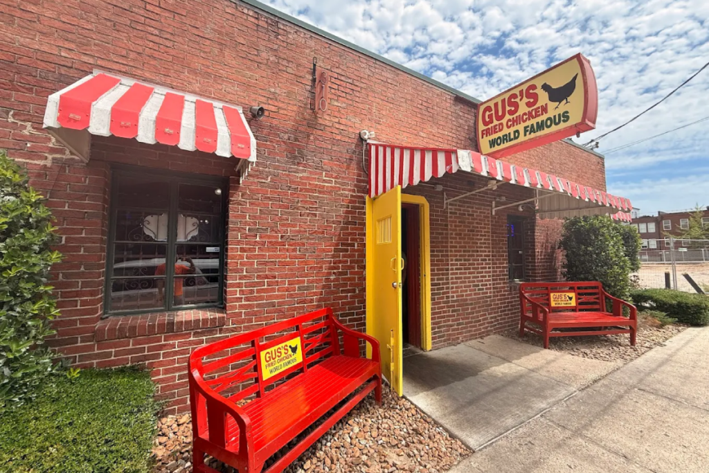 14 Old-School Tennessee Restaurants That Feel Frozen in the Best Kind of Time