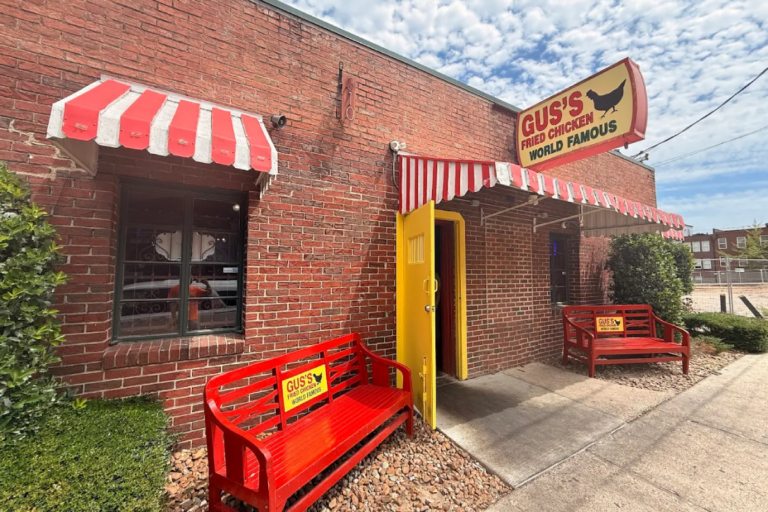 14 Old-School Tennessee Restaurants That Feel Frozen in the Best Kind of Time