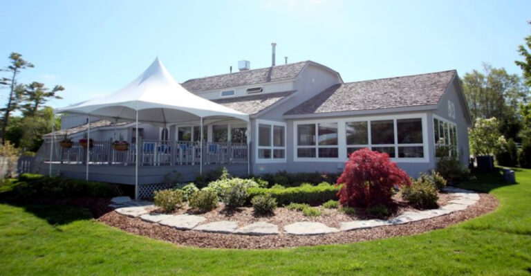14 Small Traverse City Restaurants Giving Northern Michigan Food Lovers Plenty To Brag About
