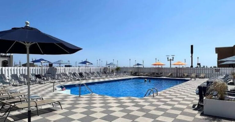 15 New Jersey Pools Where You Can Spend the Day Without a Membership