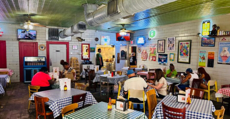 15 Tennessee Restaurants Serving Soul Food The Way It’s Meant To Be
