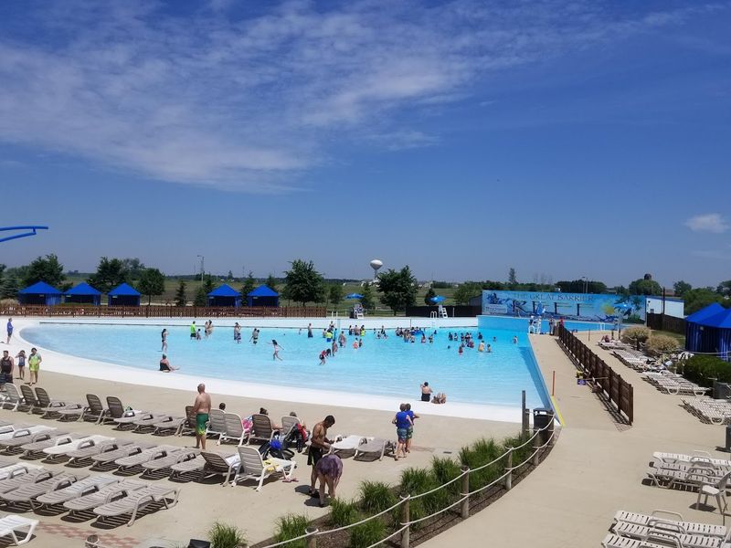 Why the Wave Pool Keeps the Whole Park in Sync Why the Wave Pool Keeps the Whole Park in Sync
