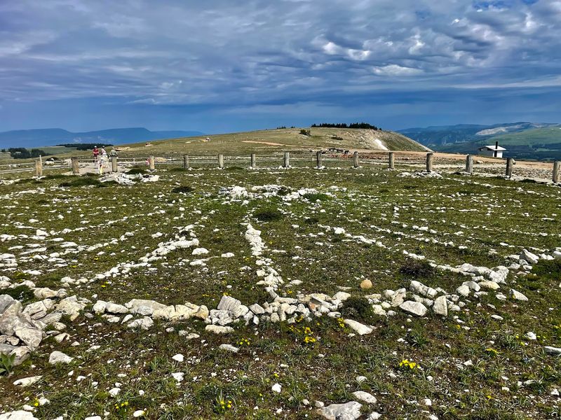 Bighorn Medicine Wheel (Bighorn Mountains) Bighorn Medicine Wheel (Bighorn Mountains)