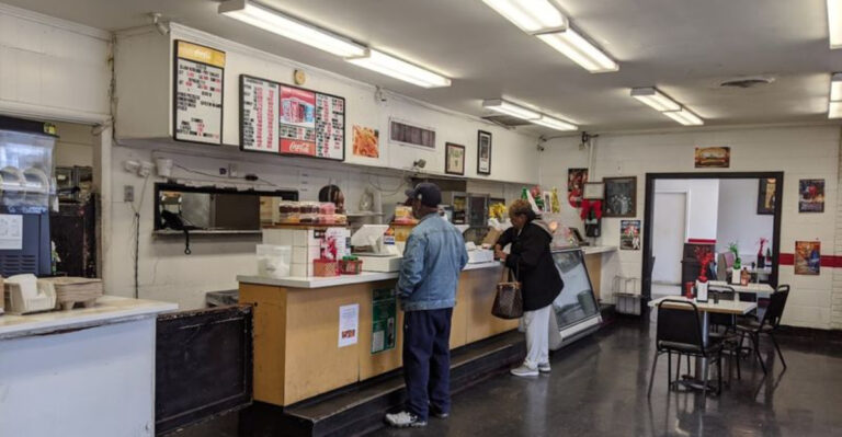 9 Old-School Tennessee Drive-Ins Famous For The BBQ Sandwiches Locals Grew Up Eating