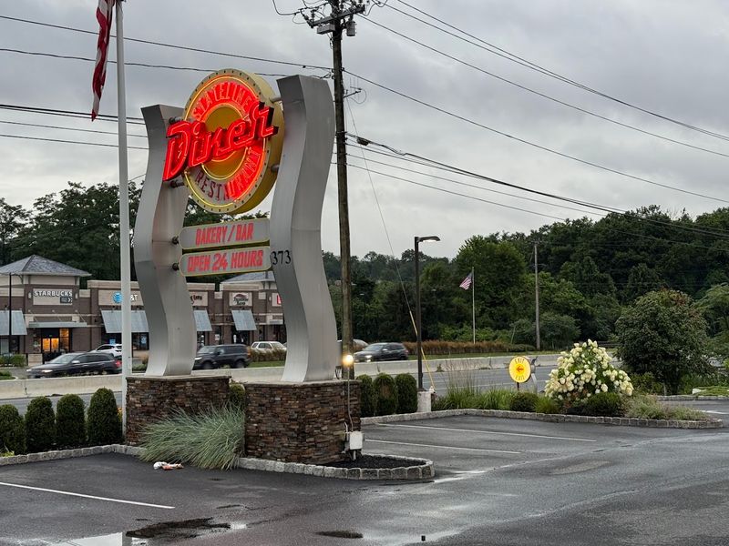A Cozy Mahwah Diner That Feels Like Classic New Jersey Comfort