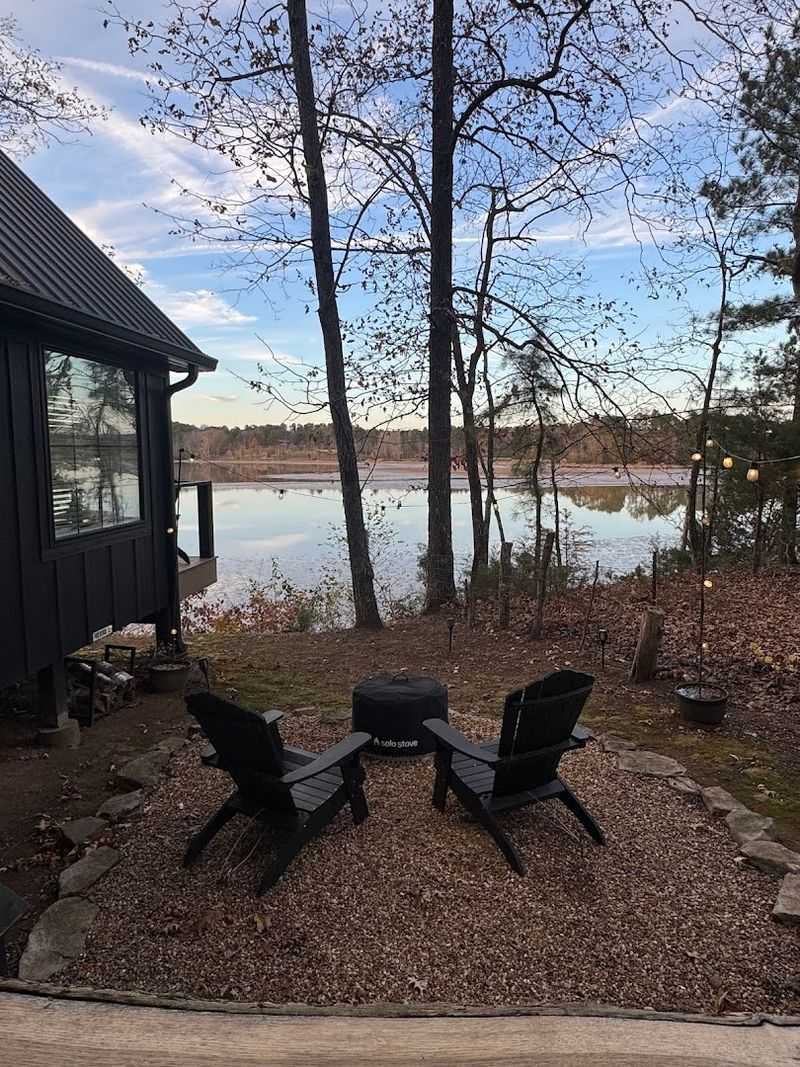 A Cozy Retreat Made For Fishing, Kayaking, And Slow Living