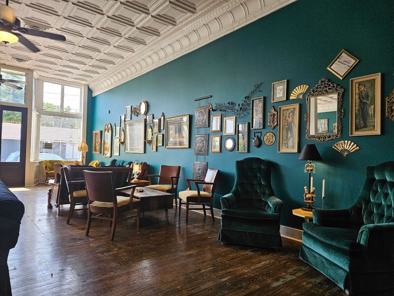 A Cozy Tennessee Escape Made for Coffee Lovers and Readers A Cozy Tennessee Escape Made for Coffee Lovers and Readers