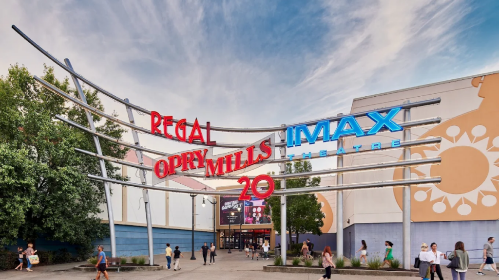 A Former Tennessee Amusement Park Is Now One Of The State's Most Entertaining Indoor Malls
