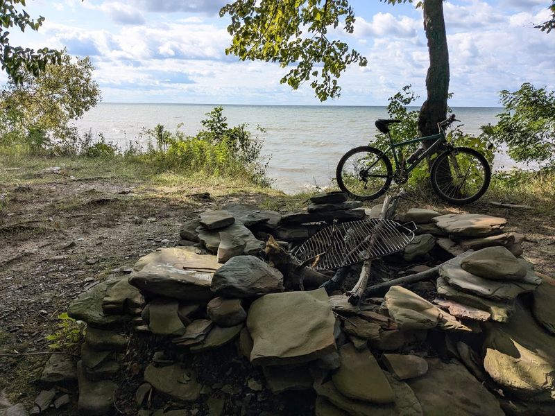 A Great Spot for Birding, Biking, and Quiet Exploring A Great Spot for Birding, Biking, and Quiet Exploring
