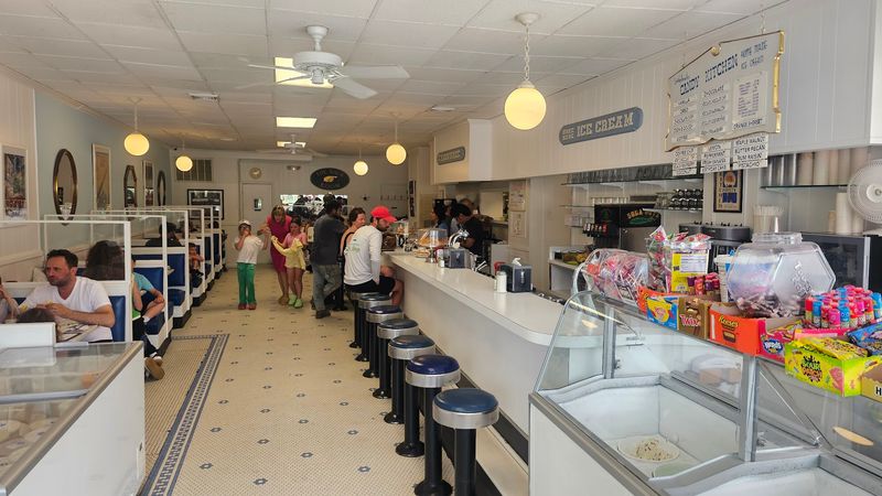 A Hamptons landmark with old-fashioned soul