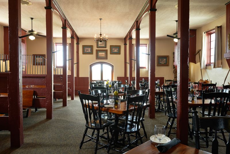 A Historic Setting That Instantly Sets the Mood A Historic Setting That Instantly Sets the Mood