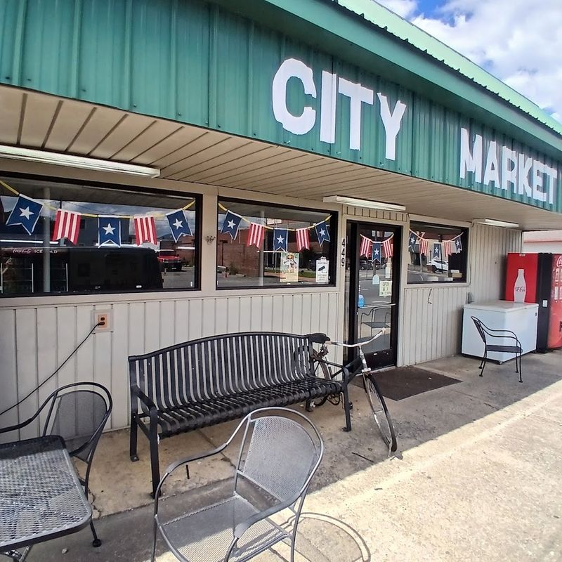 A Humble Tennessee Stop With Plenty Of Small-Town Character A Humble Tennessee Stop With Plenty Of Small-Town Character