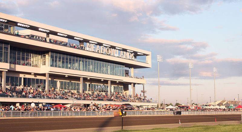 A Night at the Meadowlands Is More Than Just Racing A Night at the Meadowlands Is More Than Just Racing
