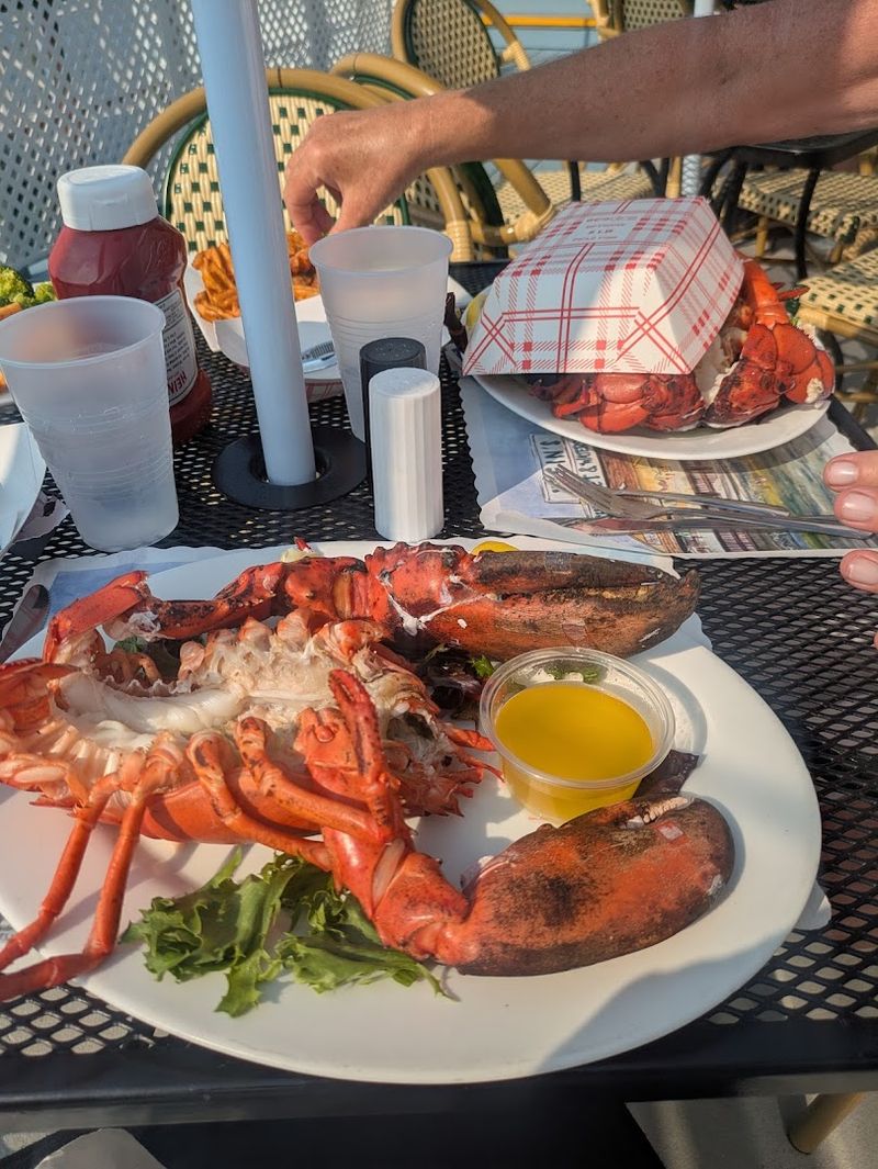 A Quiet Meal Right On The Shark River
