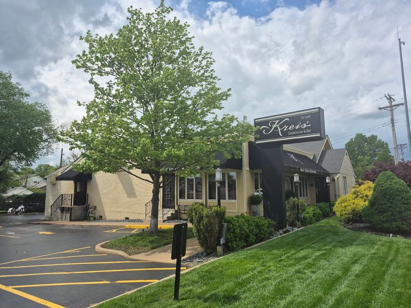 A St. Louis steakhouse with real staying power