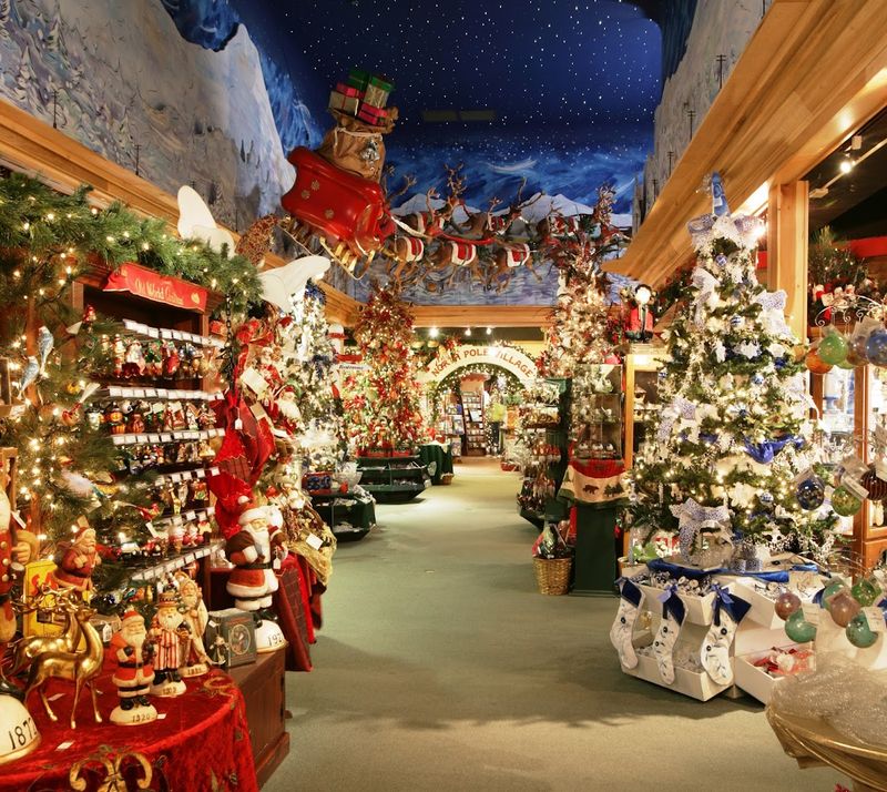 A Tennessee Christmas Village Where the Holiday Spirit Never Fades A Tennessee Christmas Village Where the Holiday Spirit Never Fades