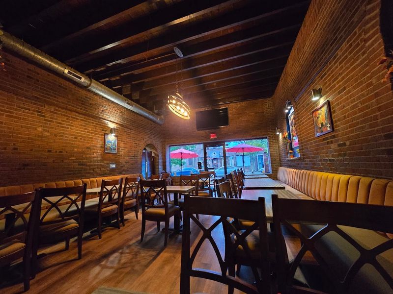 A Warm Juke Joint Vibe In The Middle Of New Jersey A Warm Juke Joint Vibe In The Middle Of New Jersey