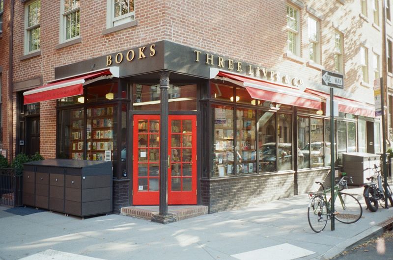 A bookstore woven into neighborhood life A bookstore woven into neighborhood life