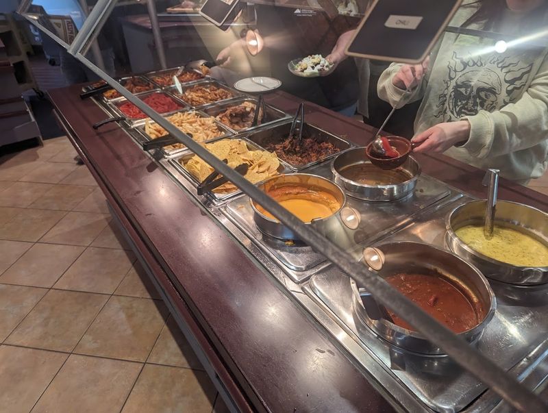 A hidden buffet worth the detour