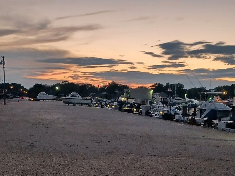 A slower Jersey Shore lifestyle built around boats, crabbing, and sunset rides