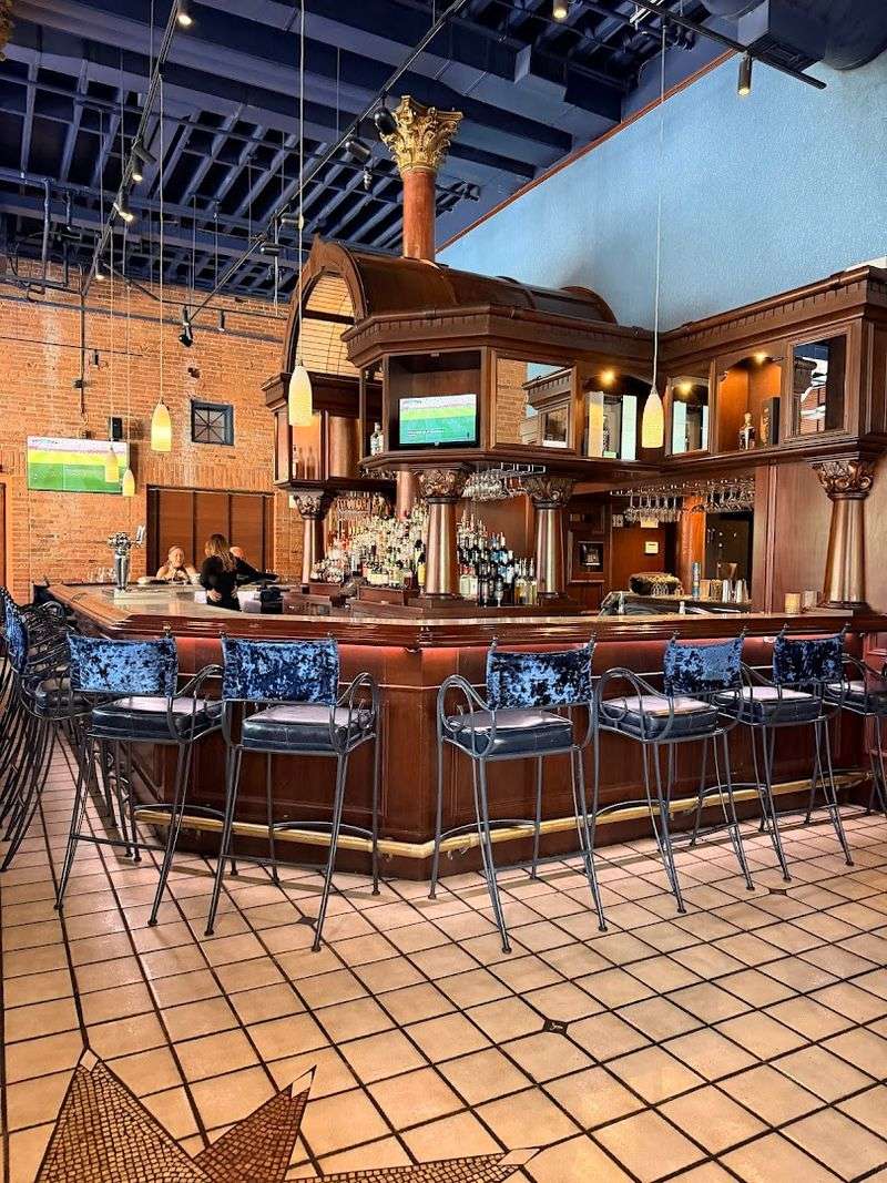 A surprisingly strong lunch and happy hour option