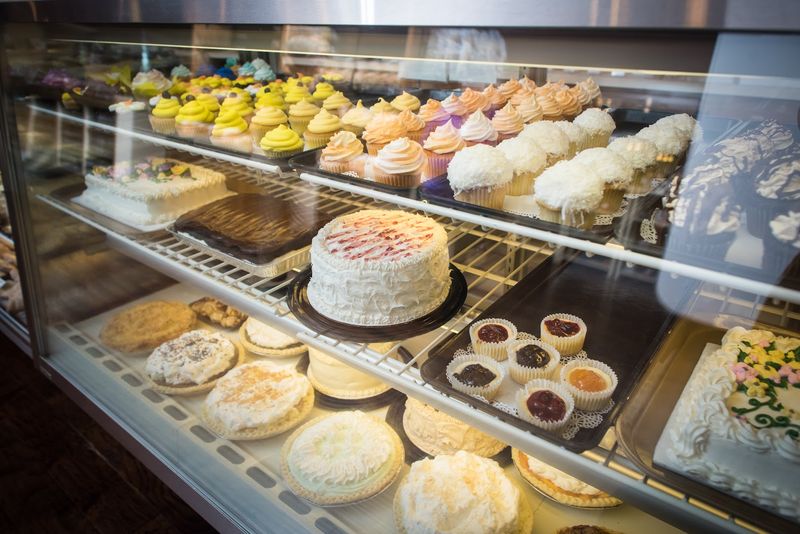 Amish Door Bakery, Wilmot Amish Door Bakery, Wilmot