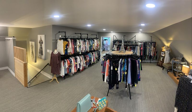 An Upstairs Shop That Feels Like a Find An Upstairs Shop That Feels Like a Find
