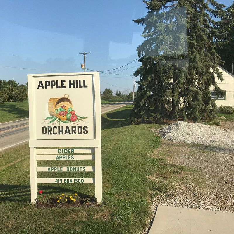Apple Hill Orchards, Mansfield