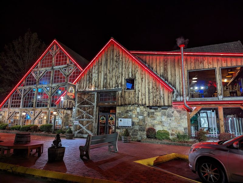 Smoky Mountain Brewery — Gatlinburg Smoky Mountain Brewery — Gatlinburg