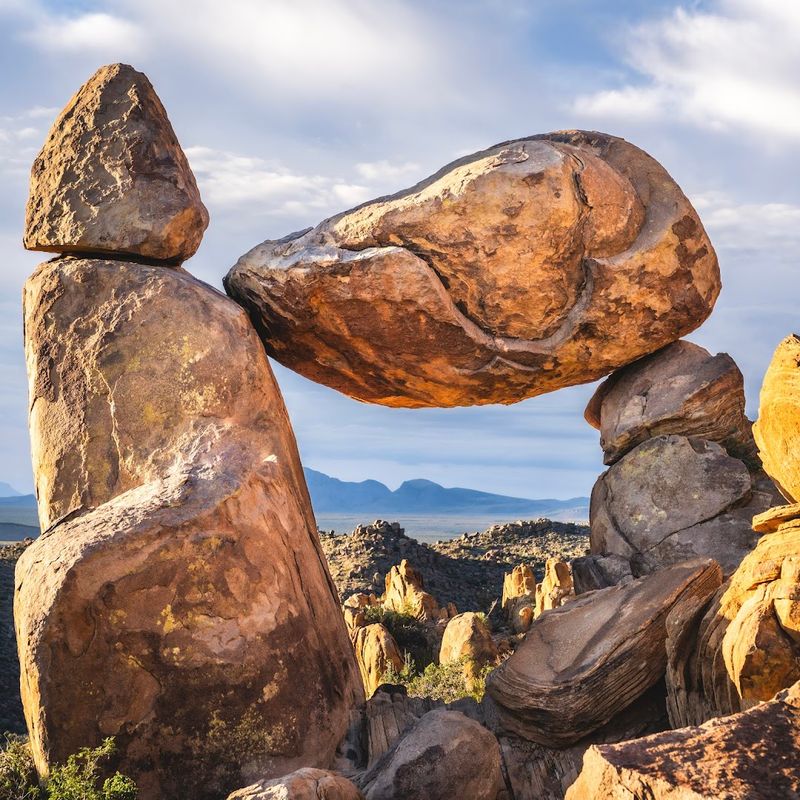 Balanced Rock / Grapevine Hills (Big Bend National Park)