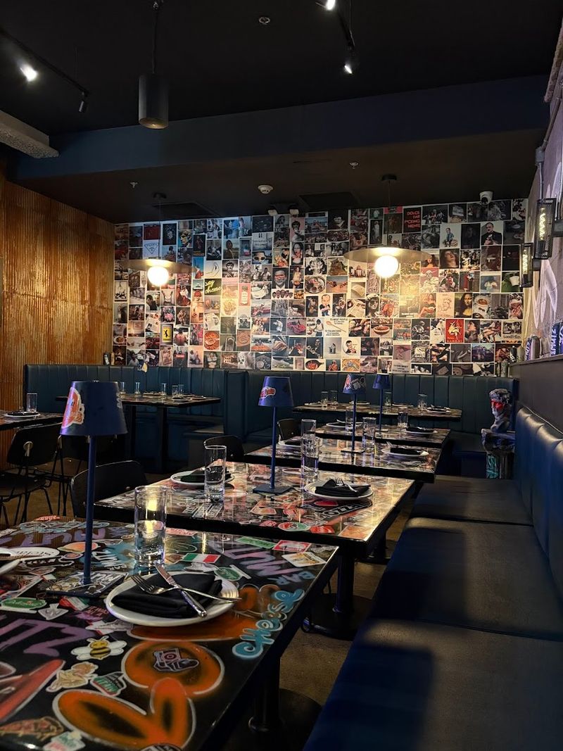 Bar Mutz - Westwood Bar Mutz - Westwood