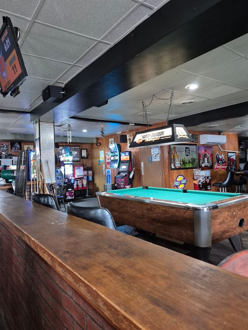 Bar Vibes, Family Tables, and Everything In Between Bar Vibes, Family Tables, and Everything In Between