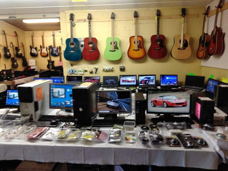 Bargainville Flea Market (Lake Park) Bargainville Flea Market (Lake Park)