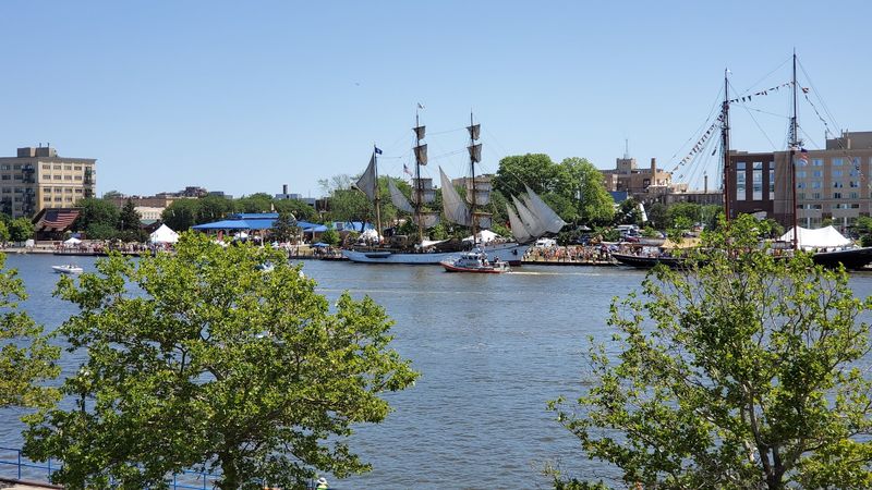Bay City Riverfront — Wenonah Park & Veterans Memorial Park Bay City Riverfront — Wenonah Park & Veterans Memorial Park