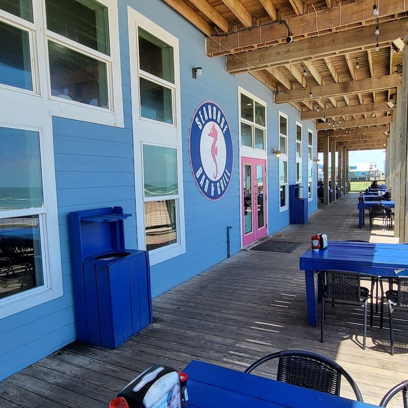 Beachwear Welcome, Gift Shop Included