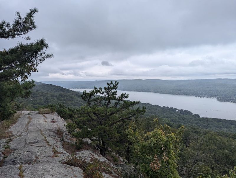 Bearfort Ridge Is The Kind Of View New Jersey Keeps Quiet Bearfort Ridge Is The Kind Of View New Jersey Keeps Quiet