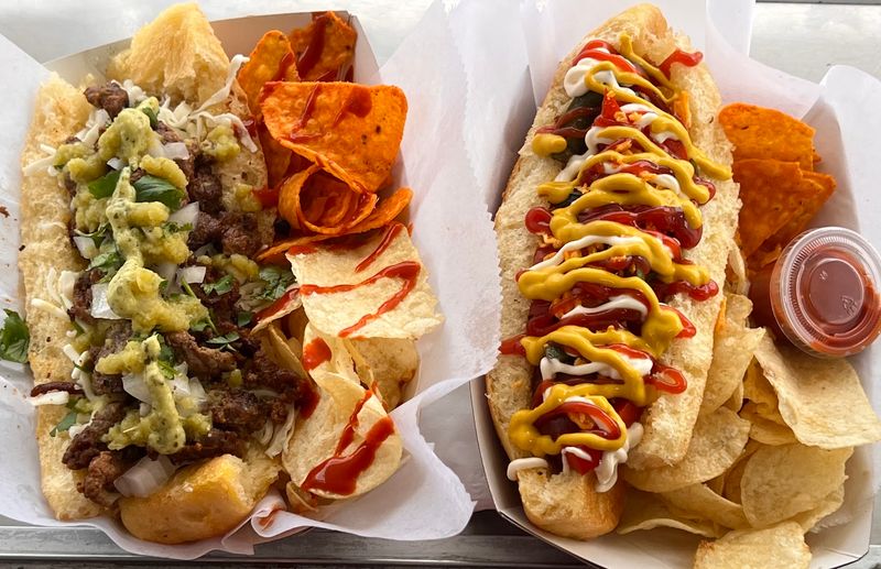 Big Dawgs Hot Dog Co. (Fort Worth)