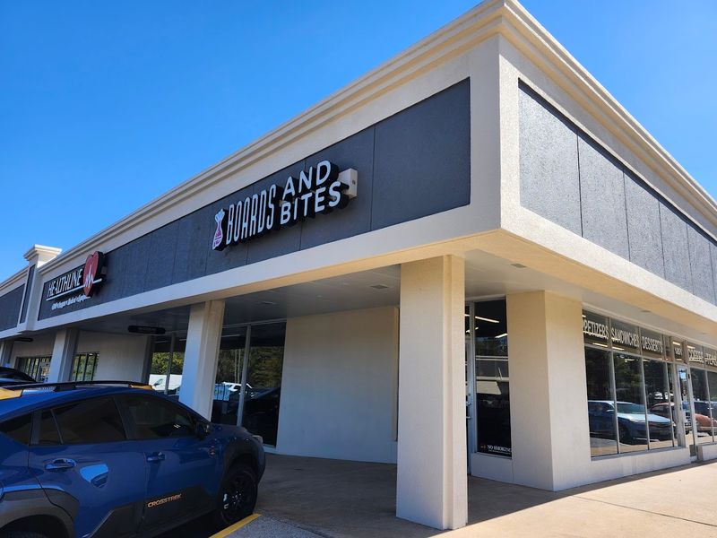 Boards & Bites Cafe (Tyler)