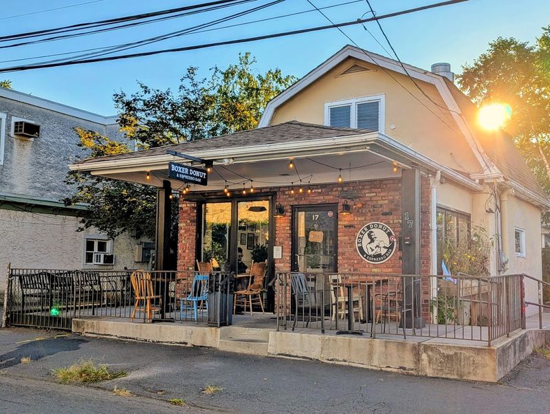 Boxer Donut (Nyack) Boxer Donut (Nyack)