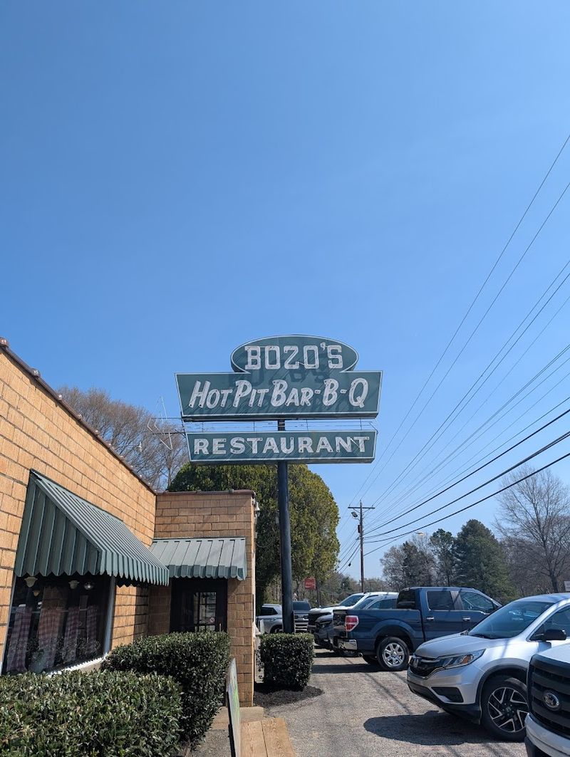 Bozo's Hot Pit Bar-B-Q — Mason