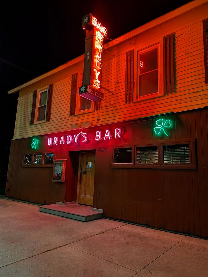 Brady's Bar – Traverse City Brady's Bar – Traverse City