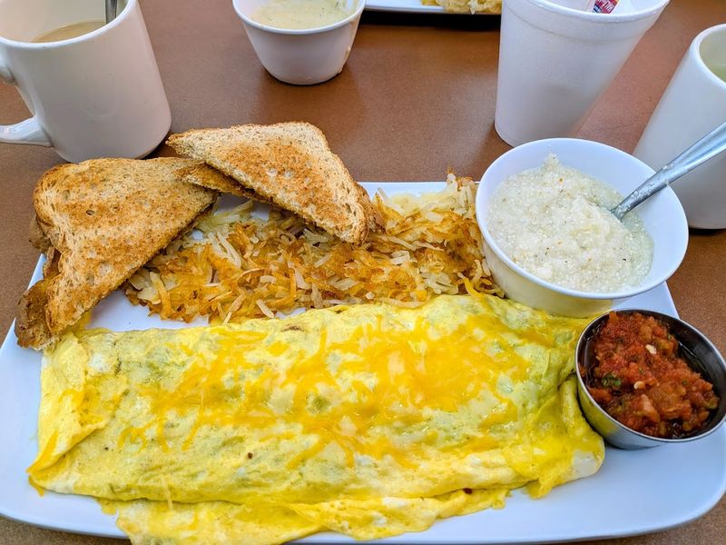 Breakfast That Arrives Before You Finish Your Coffee Breakfast That Arrives Before You Finish Your Coffee