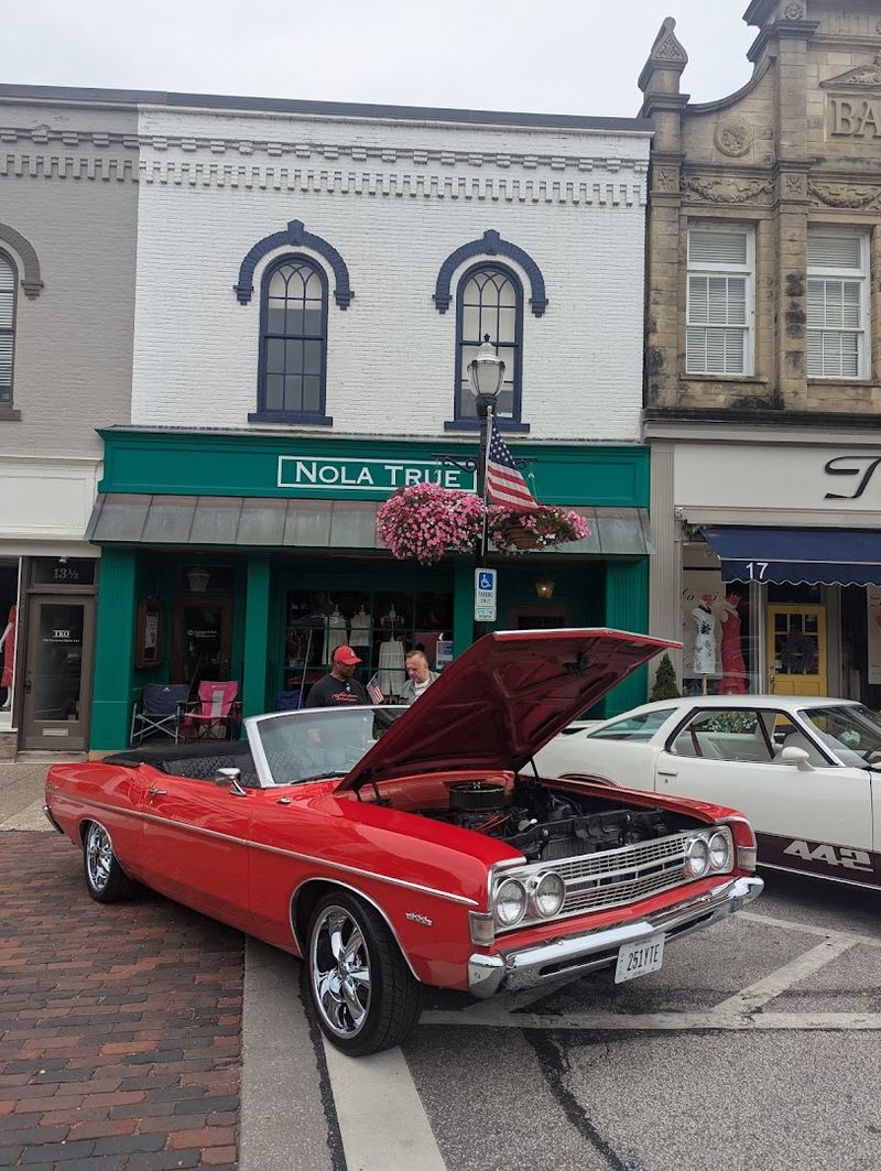 Browse Local Shops and Boutiques