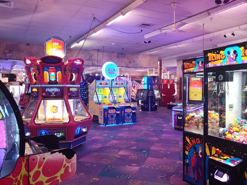 The Arcade Floor in Lombard, Illinois, Is Built for Wandering The Arcade Floor in Lombard, Illinois, Is Built for Wandering